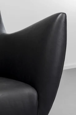 KARE Sessel Goldfinger Smart Leder Schwarz