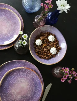 KARE Teller Tief Shirley Violett Ø21cm